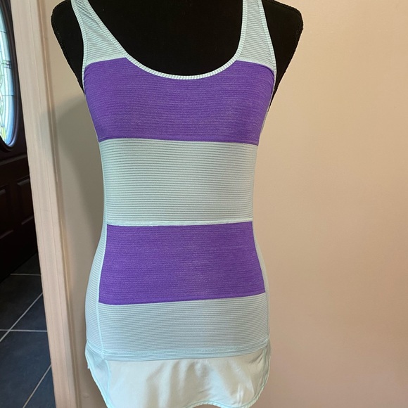 Lululemon active tank Sz 2 - Picture 1 of 11